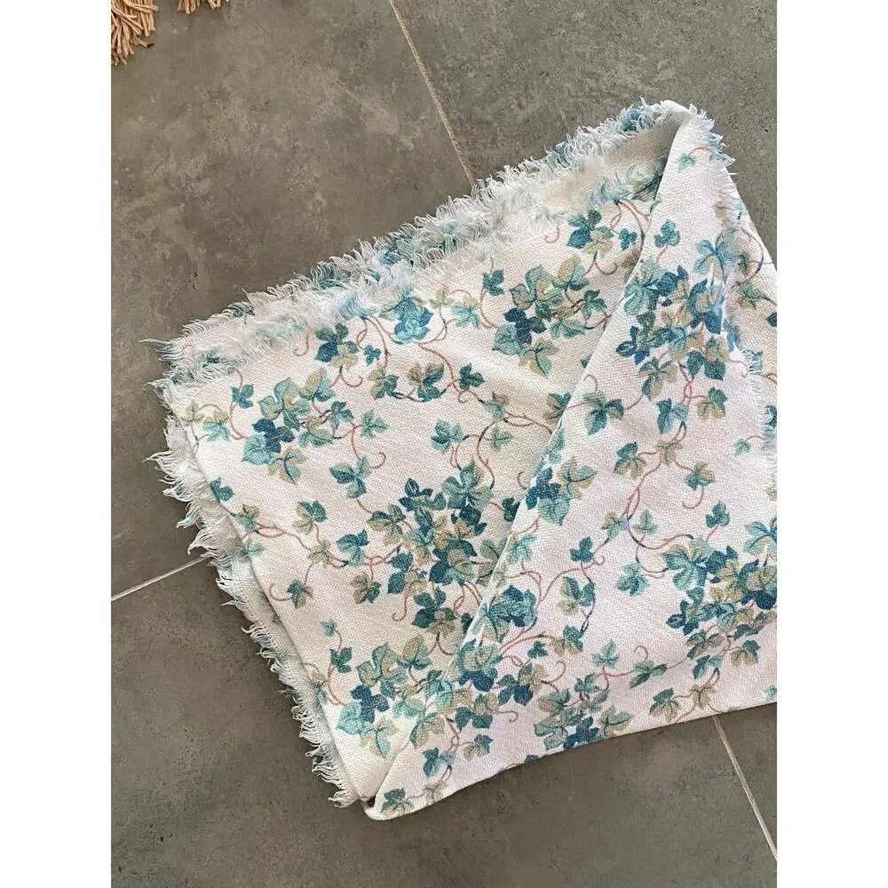 Green Foliage Vine Print Tablecloth with Fringe Edges 52